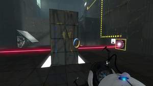 Portal 2 : Mit Hilfe der Portale können Laserstrahlen auch durch Wandblöcke gehen.